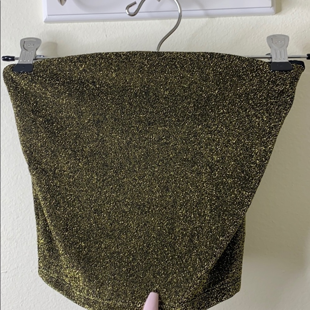Peal/nacr crop top